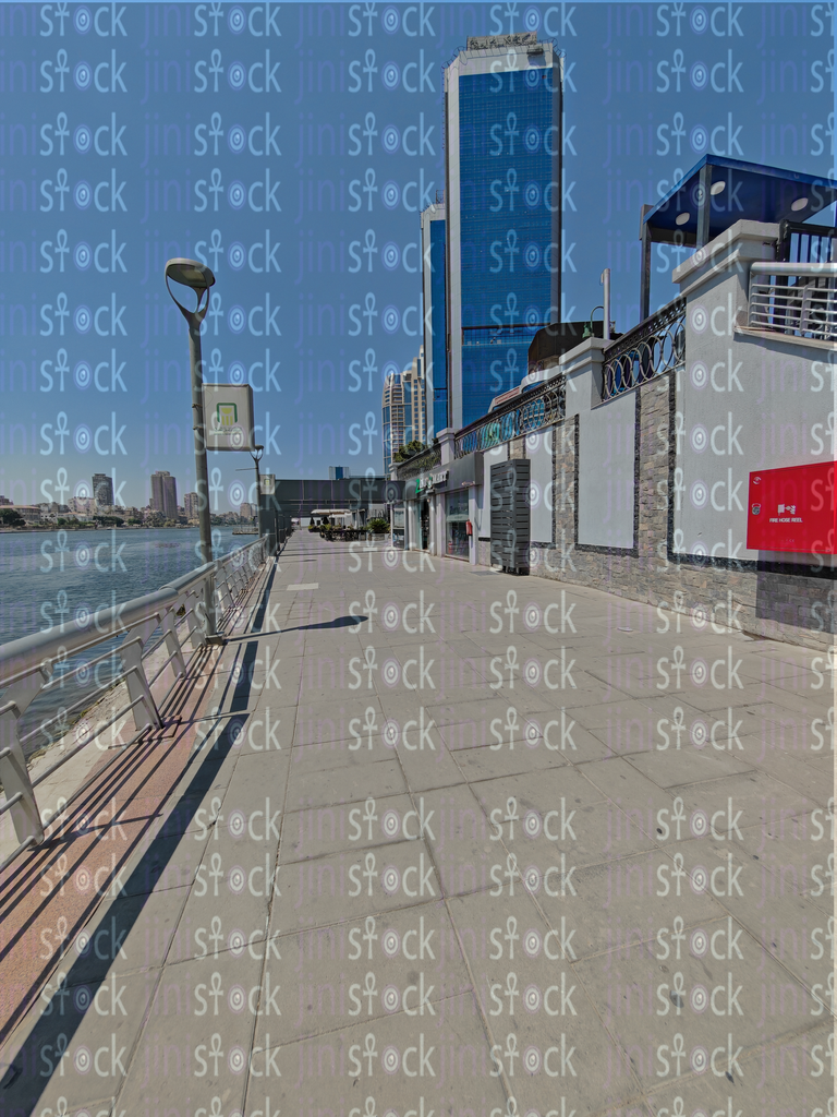 النيل يعانق ممشى أهل مصر