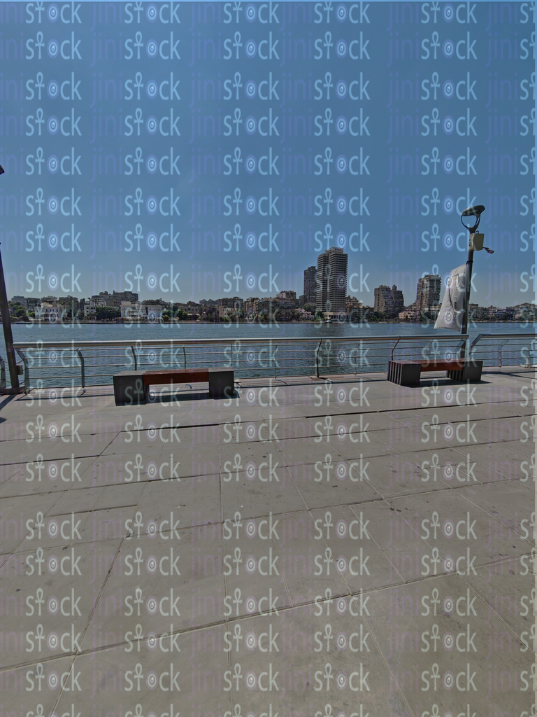 النيل هادئ هذا الصباح