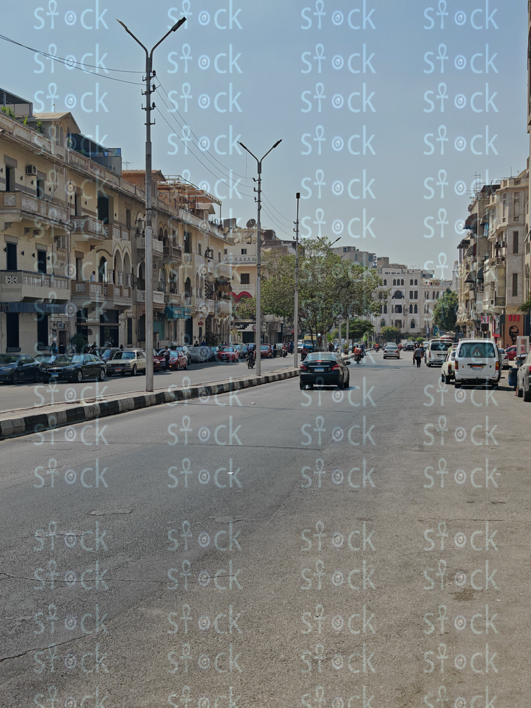 شارع واسع في منطقة الكوربة