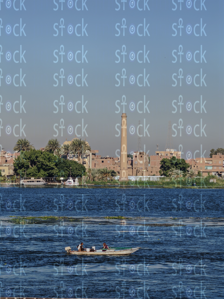  مشهد النيل الهادئ عند فرع رشيد