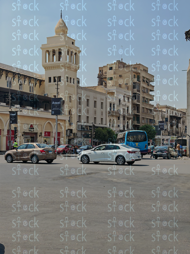 احد فروع متاجر عرفه للملابس