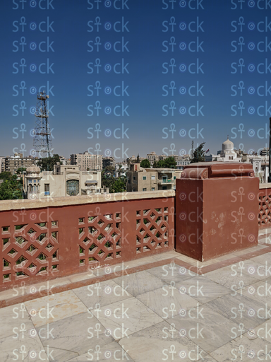 سطح مزخرف بالحجر الأحمر