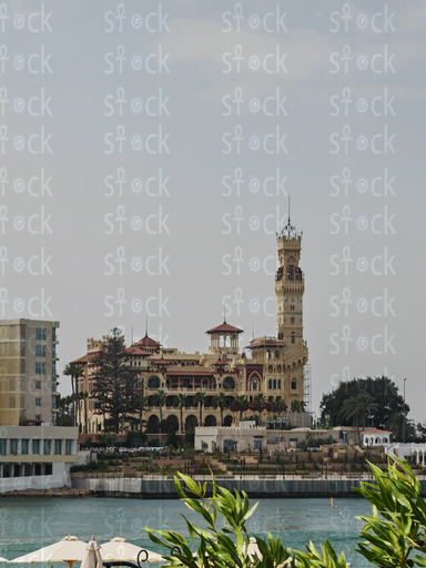  الإطلالة الأيقونية لقصر المنتزه المطل على البحر