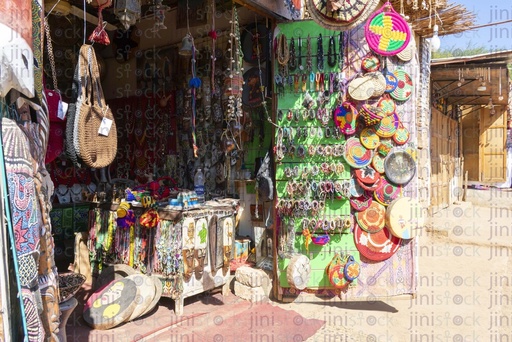 colorful artifacts in  nuba